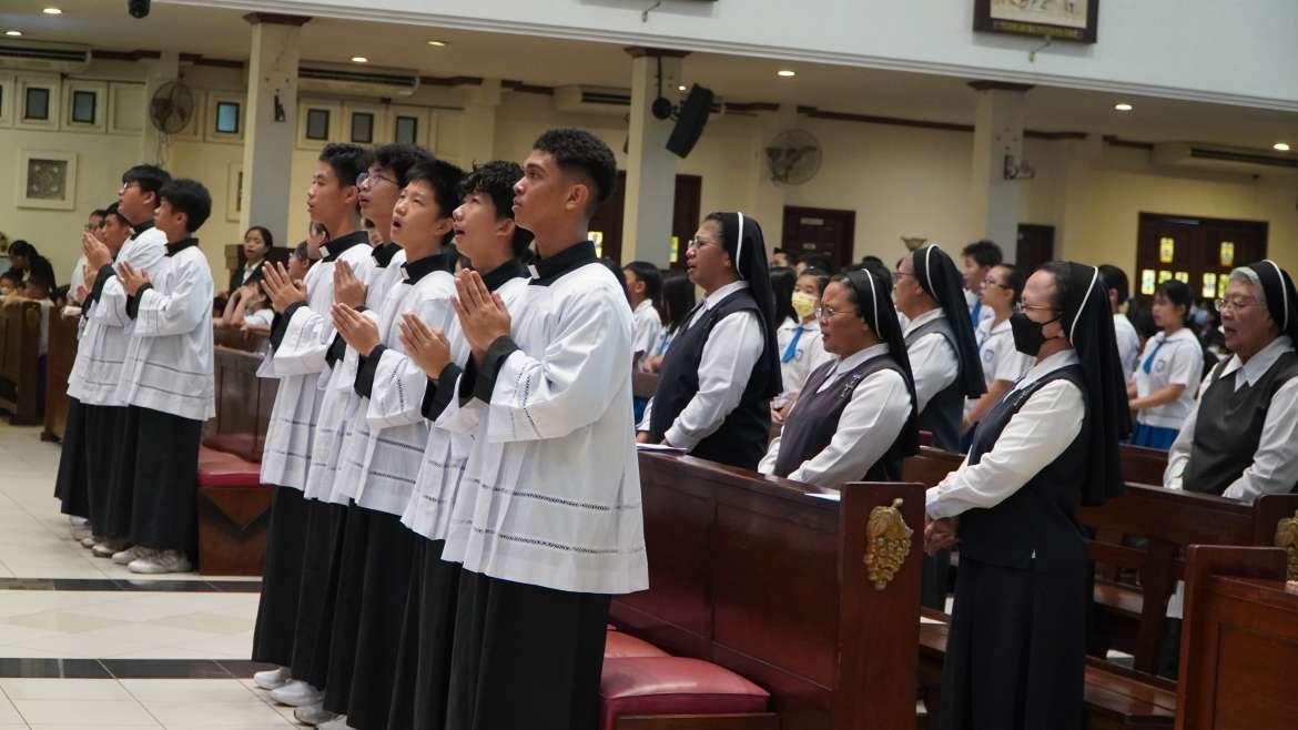 MISA PERINGATAN PENAMPAKAN MARIA GUADALUPE