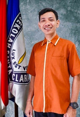 Kornelius Tommy Vansteen Arut, S.Sn.