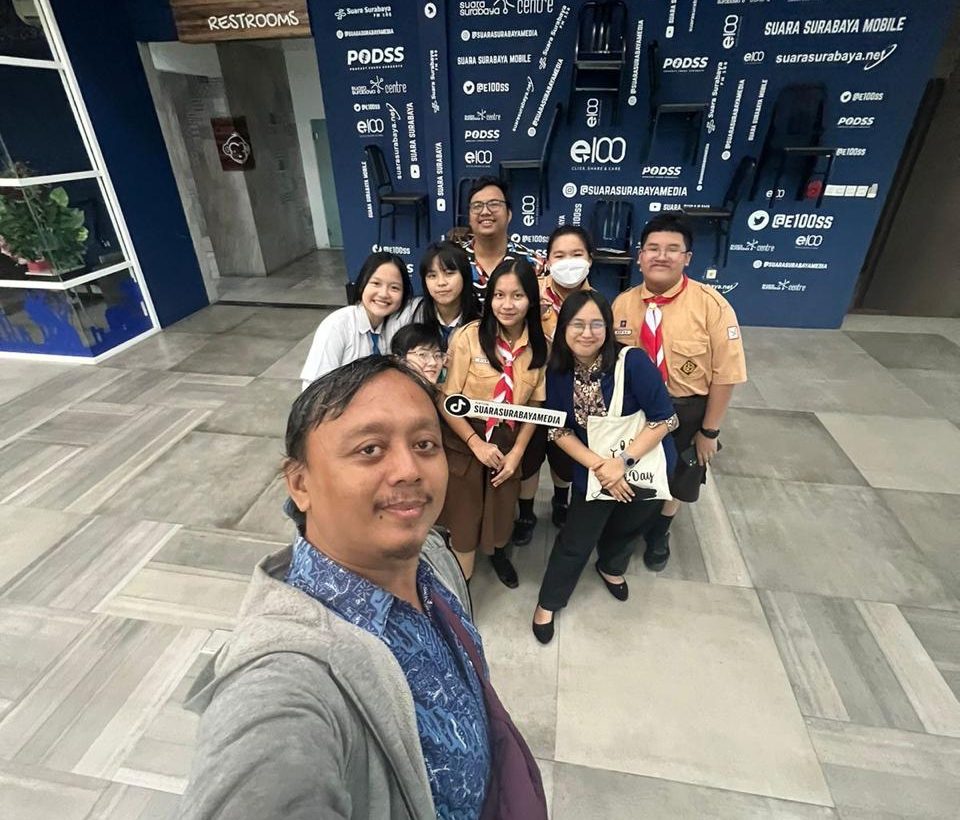 MENELUSURI SUARA SURABAYA MEDIA