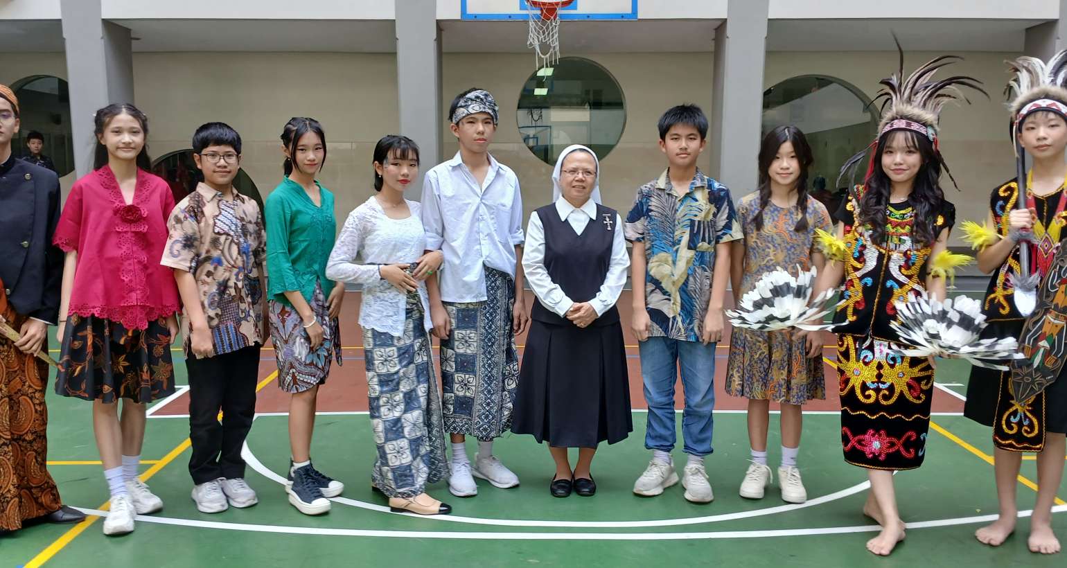 PERAYAAN PASKAH BERSAMA & HARI KARTINI