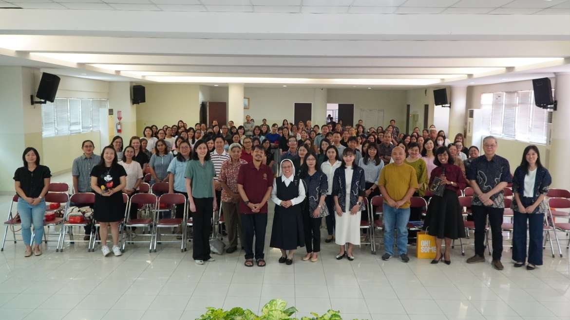 Mendidik Generasi yang Cerdas Digital dan Kuat Secara Spiritual